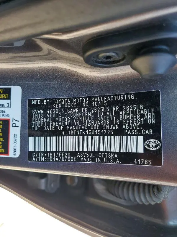 2016 TOYOTA CAMRY SE  