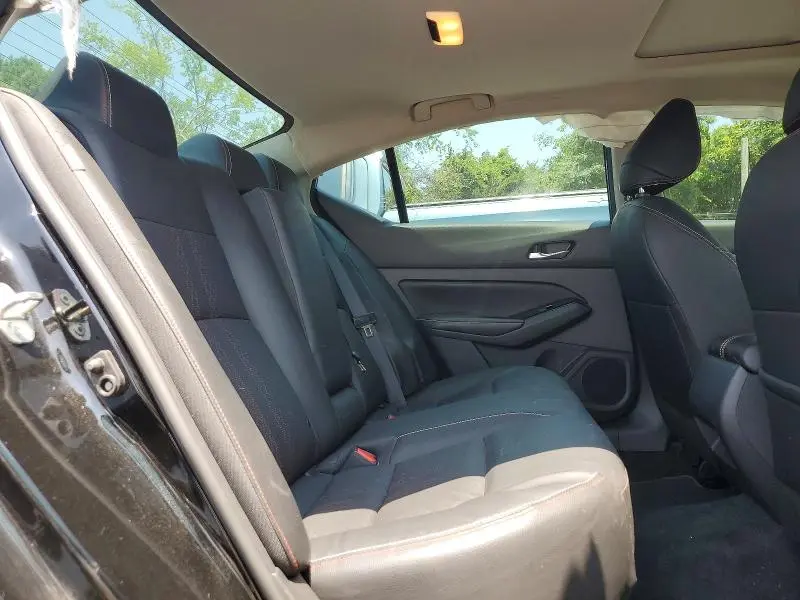 2023 NISSAN ALTIMA SR  