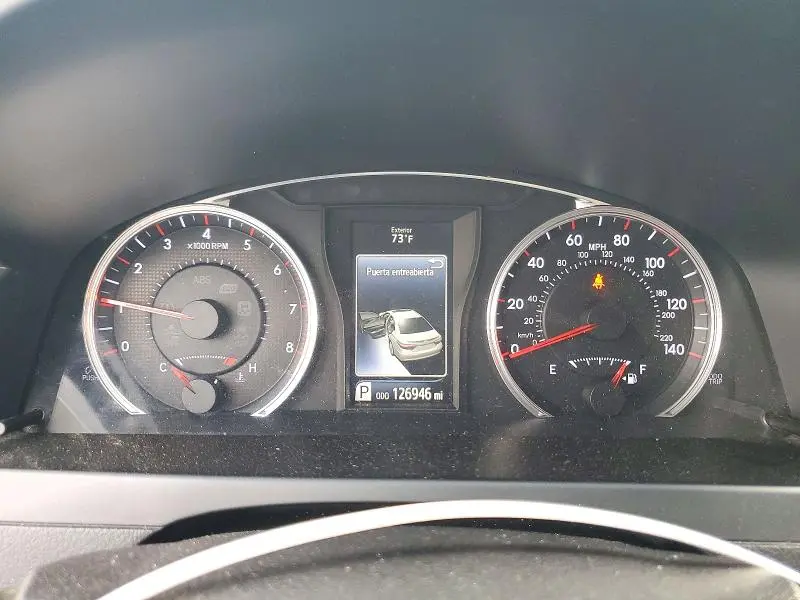 2017 TOYOTA CAMRY SE  