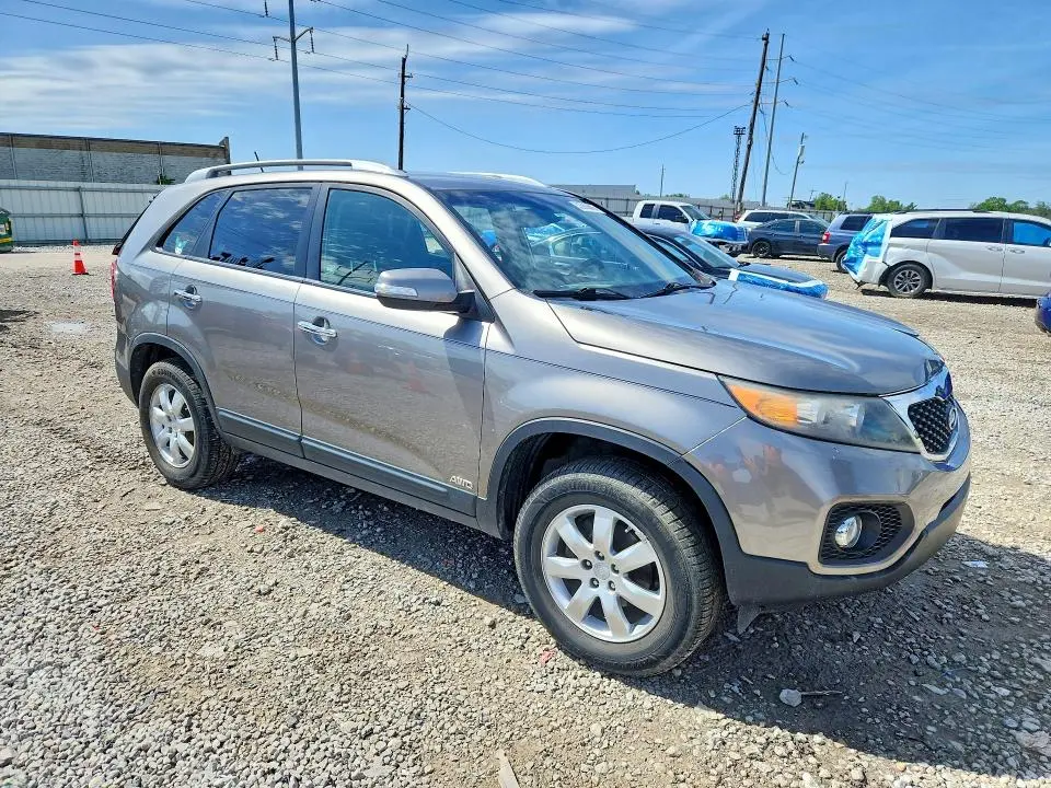 2011 KIA SORENTO LX  