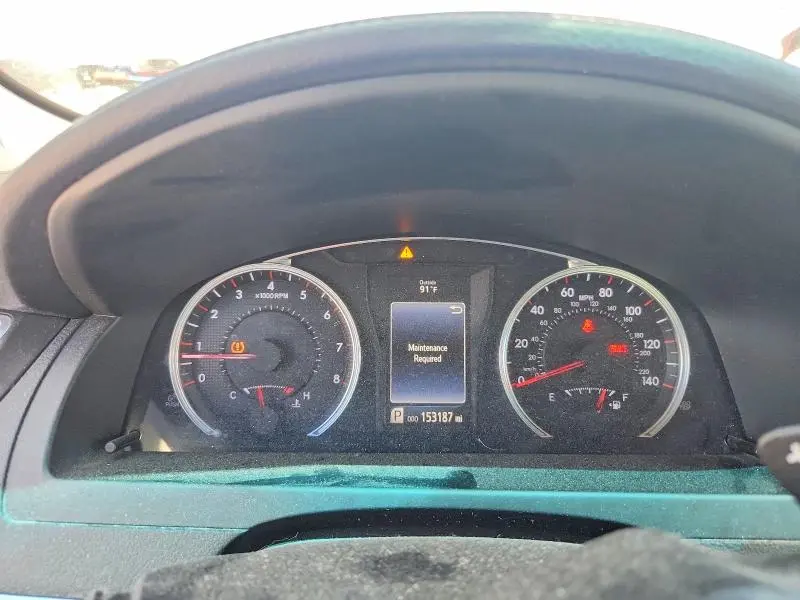 2015 TOYOTA CAMRY SE  