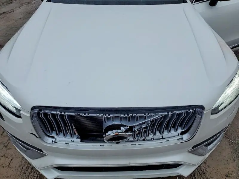 2024 VOLVO XC90 PLUS  