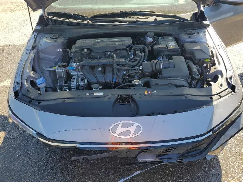 2025 HYUNDAI ELANTRA SEL  