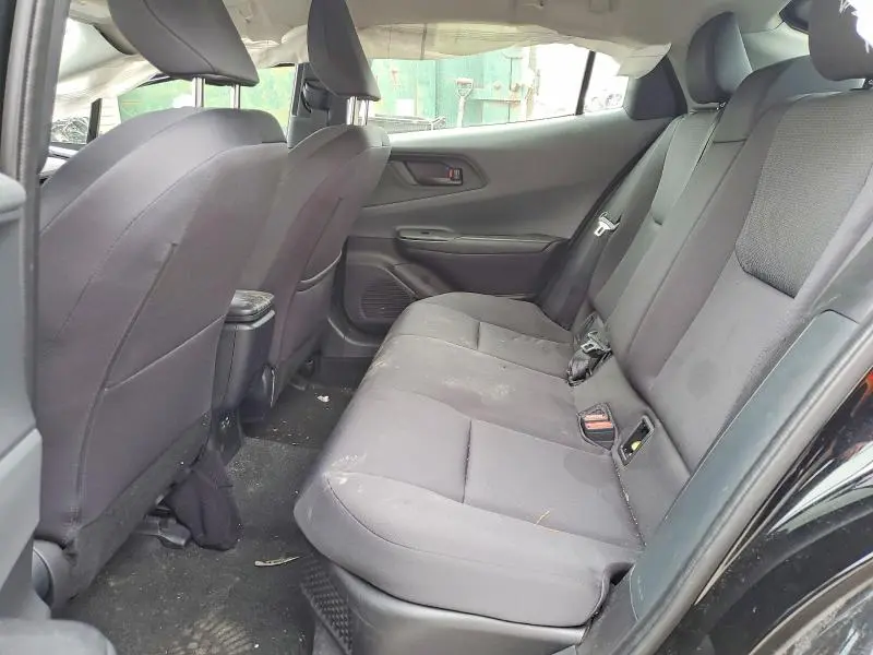 2025 TOYOTA PRIUS LE  