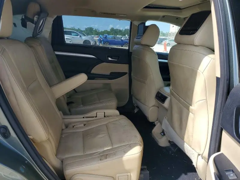 2015 TOYOTA HIGHLANDER XLE  