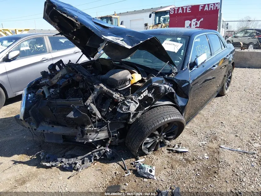 2016 CHRYSLER 300C AWD