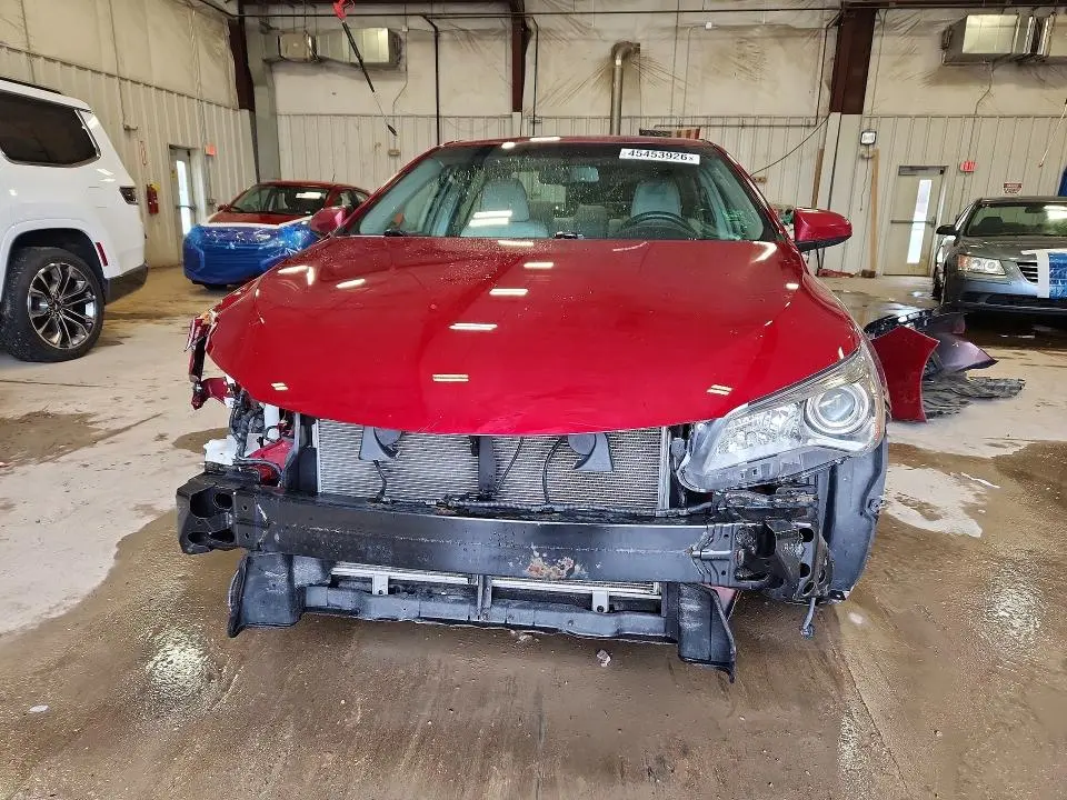 2016 TOYOTA CAMRY XLE  