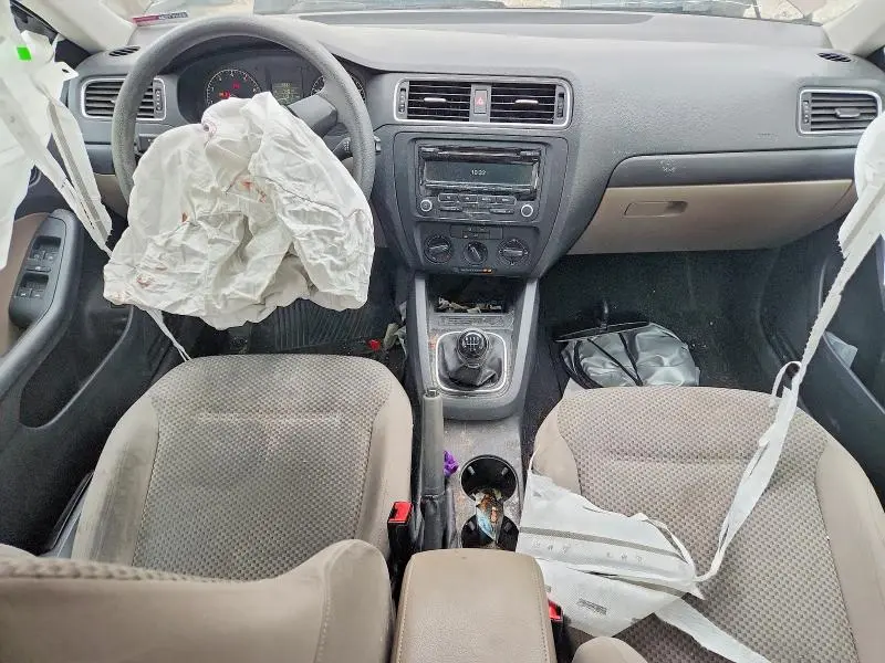 2014 VOLKSWAGEN JETTA BASE  