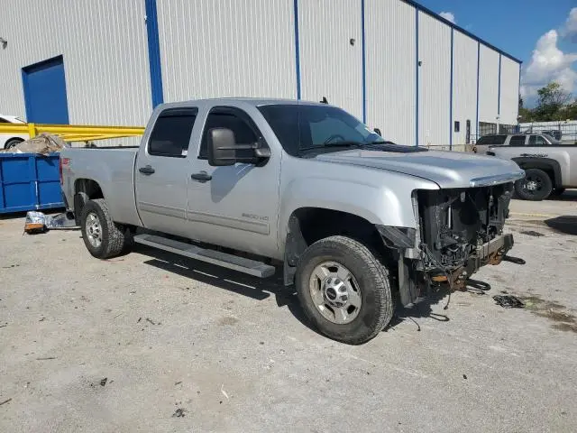 2011 GMC SIERRA K2500 SLE  