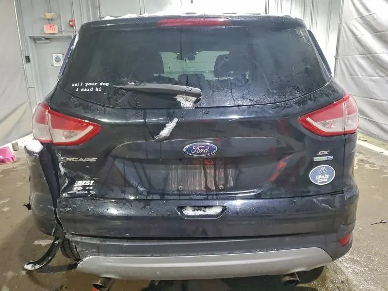 2016 FORD ESCAPE SE  