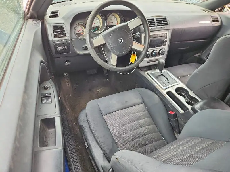 2010 DODGE CHALLENGER SE  