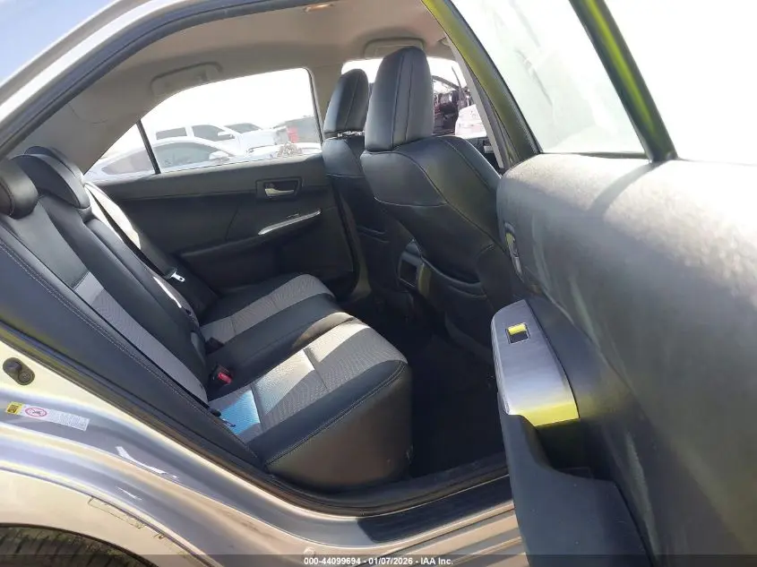 2012 TOYOTA CAMRY SE