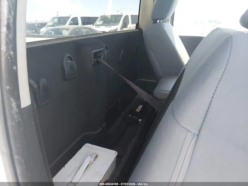 2018 RAM 1500 TRADESMAN  4X2 8' BOX