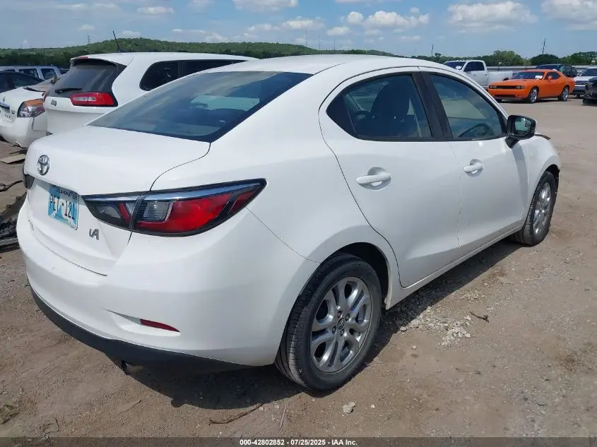 2017 TOYOTA YARIS IA  