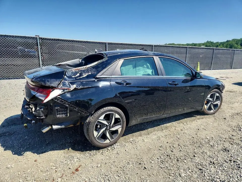 2022 HYUNDAI ELANTRA LIMITED  