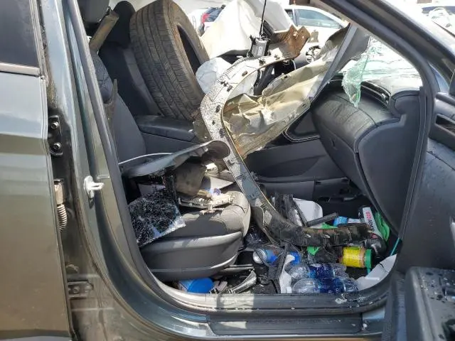 2022 HYUNDAI TUCSON SE  