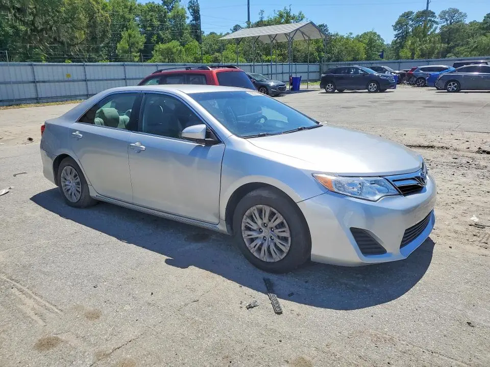 2013 TOYOTA CAMRY LE  