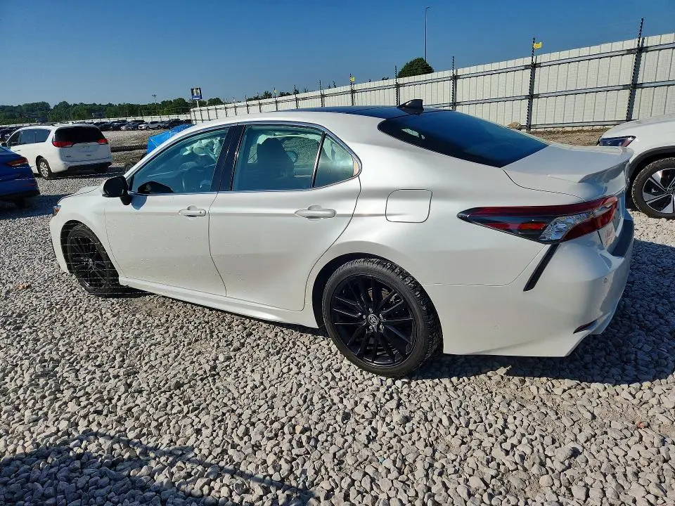 2021 TOYOTA CAMRY XSE  