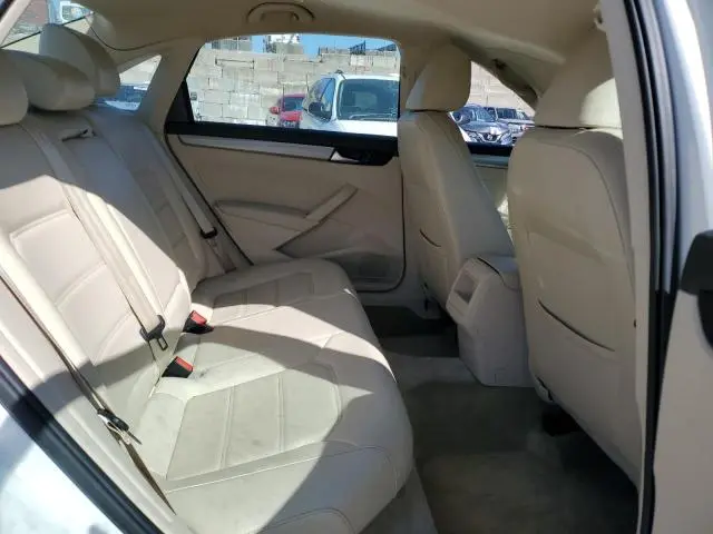 2015 VOLKSWAGEN PASSAT S