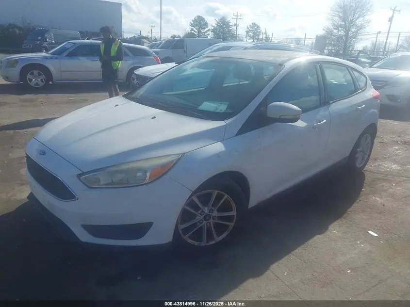 2015 FORD FOCUS SE