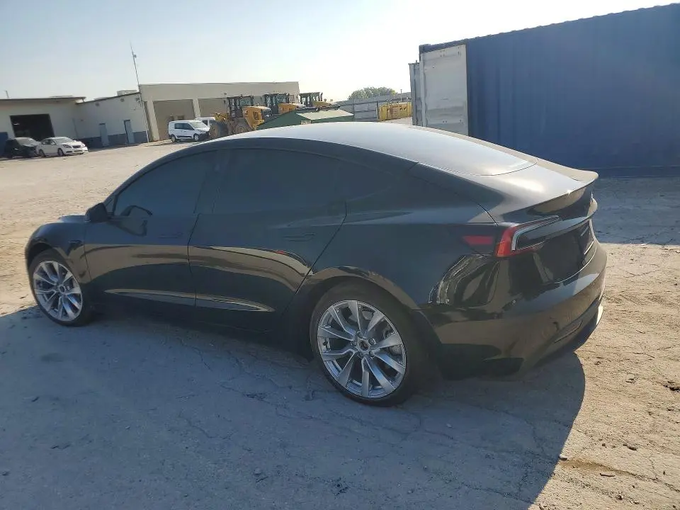 2024 TESLA MODEL 3   