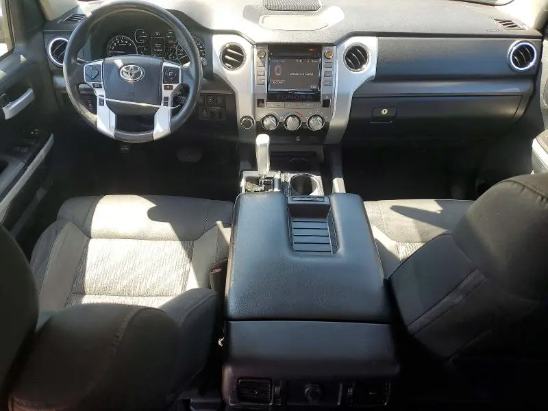 2018 TOYOTA TUNDRA SR5  