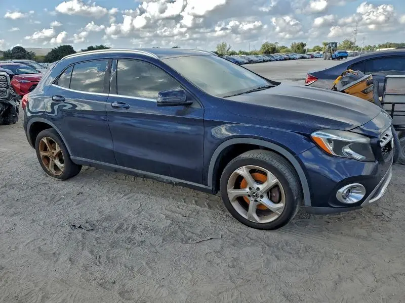 2018 MERCEDES-BENZ GLA 250  
