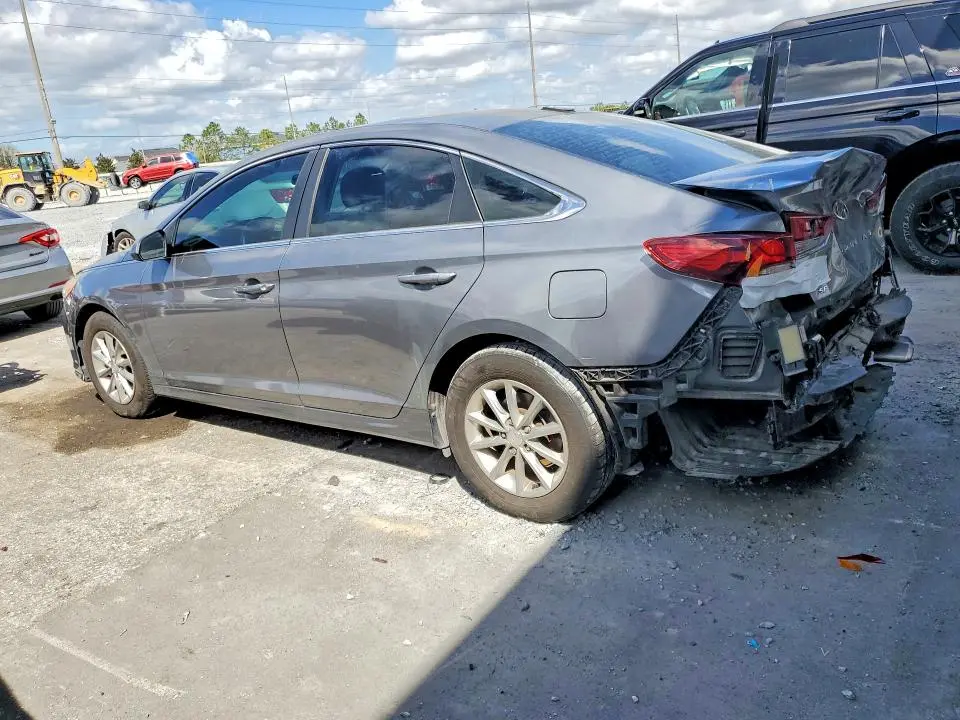 2018 HYUNDAI SONATA SE  