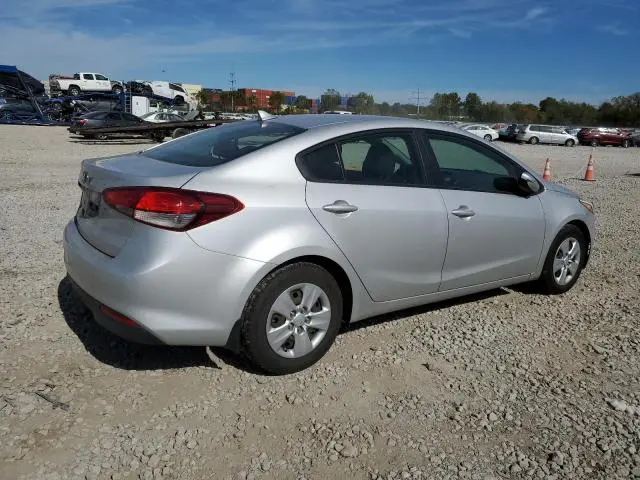 2017 KIA FORTE LX  