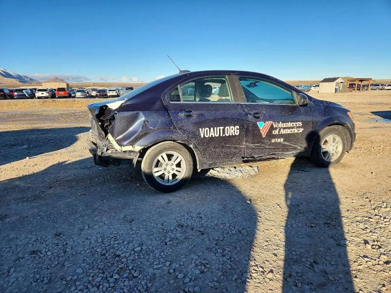2016 CHEVROLET SONIC LT  