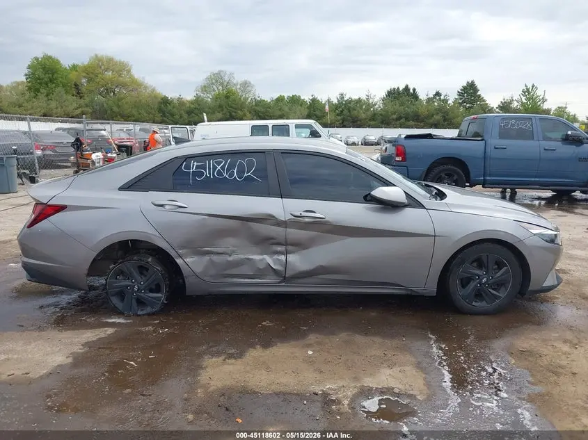 2021 HYUNDAI ELANTRA SEL