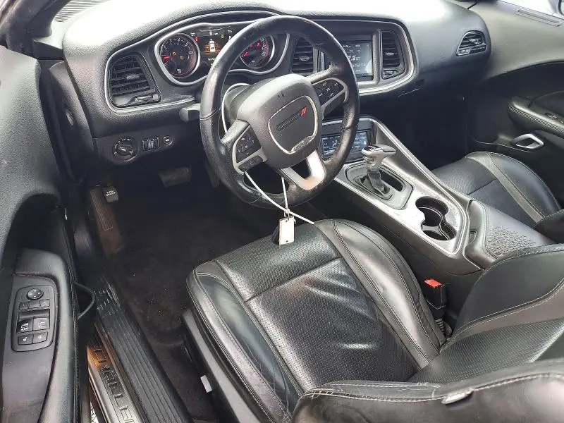 2017 DODGE CHALLENGER SXT  