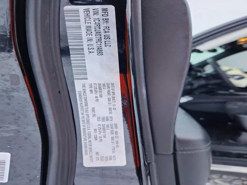 2024 DODGE DURANGO SXT  