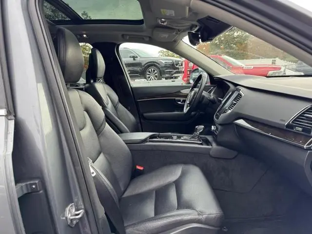 2016 VOLVO XC90 T6