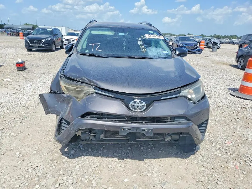2016 TOYOTA RAV4 LE  