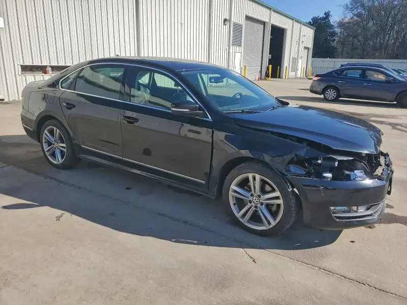 2013 VOLKSWAGEN PASSAT SEL  