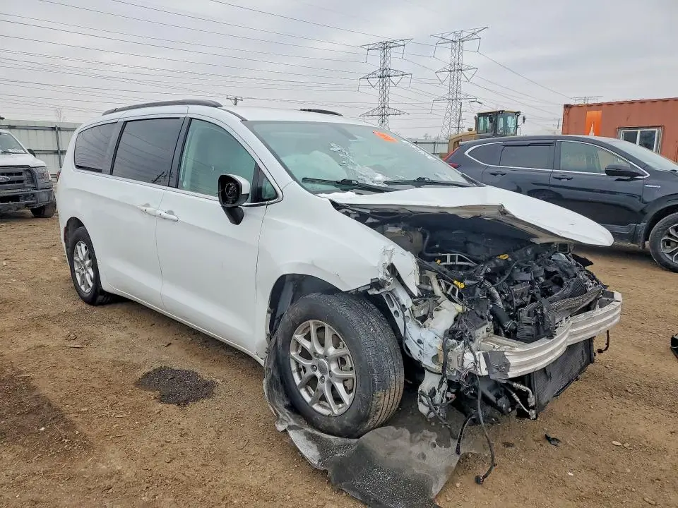 2021 CHRYSLER VOYAGER LXI  