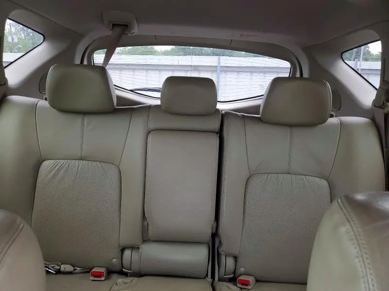 2010 NISSAN MURANO S  