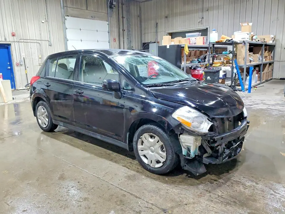 2011 NISSAN VERSA 1.8 S  