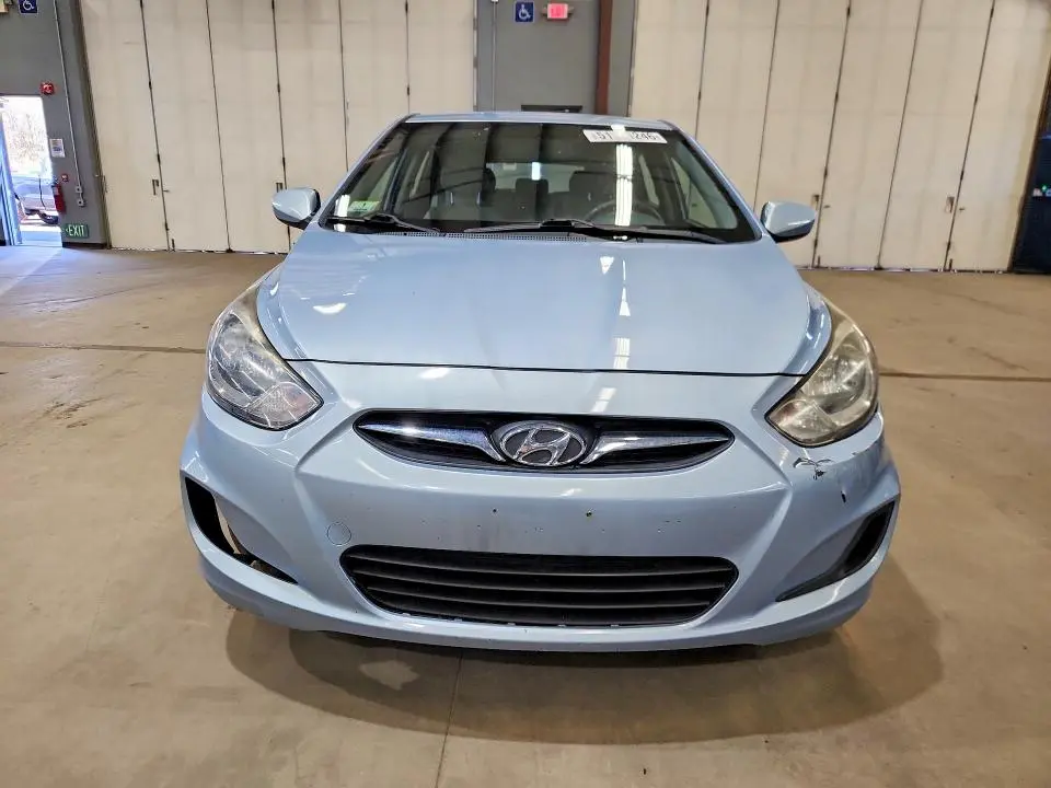 2013 HYUNDAI ACCENT GS  