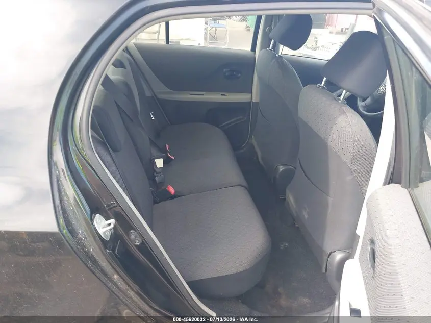 2010 TOYOTA YARIS  