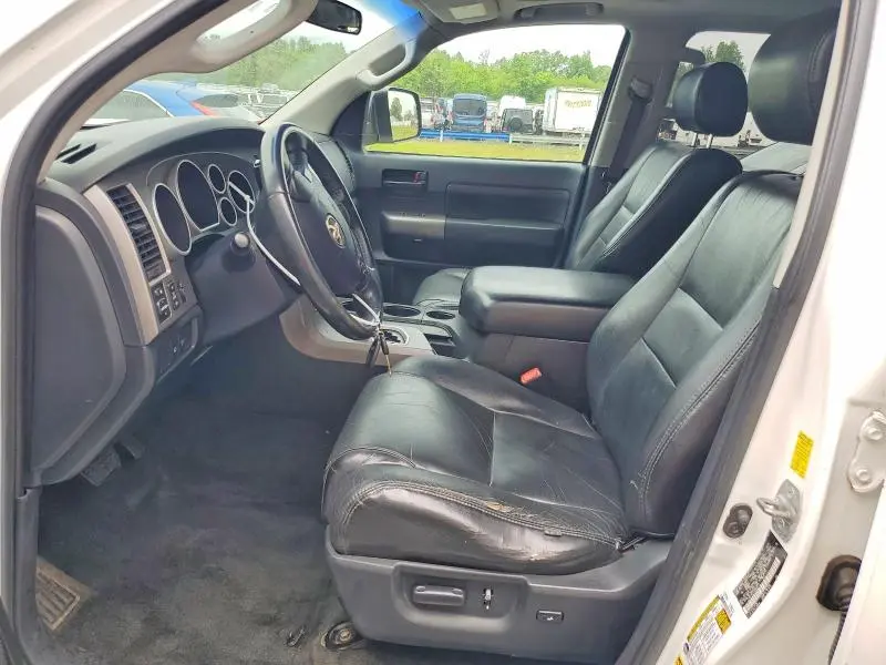 2010 TOYOTA SEQUOIA SR5  