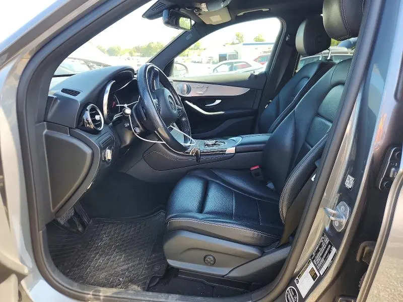 2019 MERCEDES-BENZ GLC 300 4MATIC  