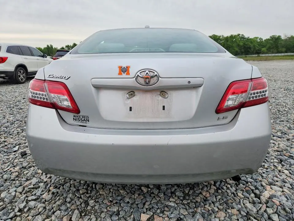 2010 TOYOTA CAMRY LE  