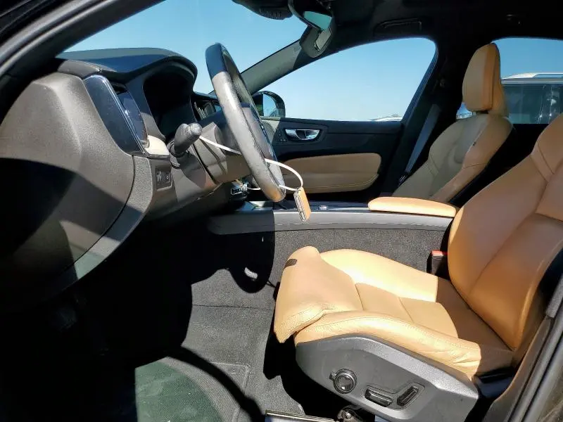 2020 VOLVO XC60 T5 INSCRIPTION  