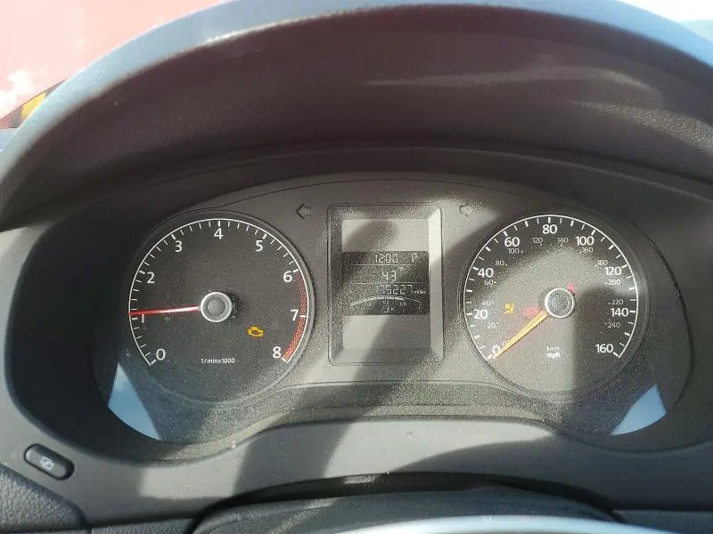 2011 VOLKSWAGEN JETTA SE  