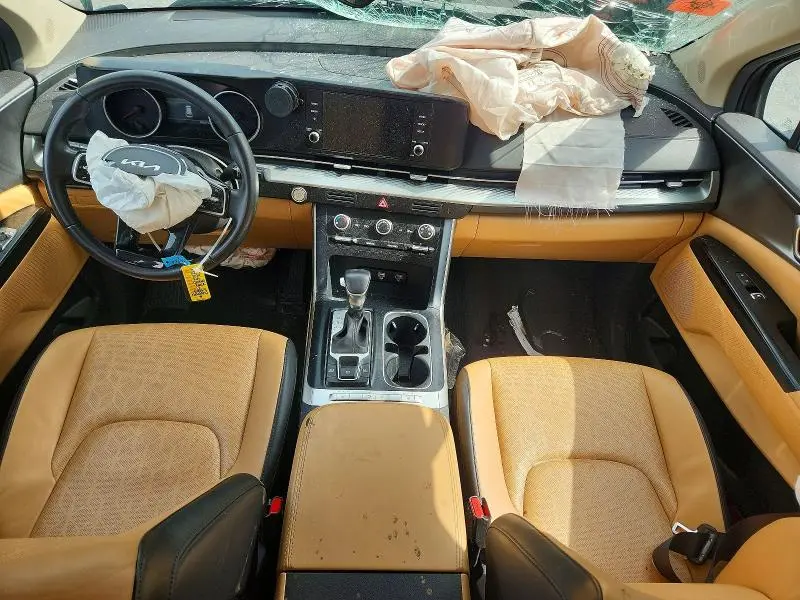 2024 KIA CARNIVAL LX  