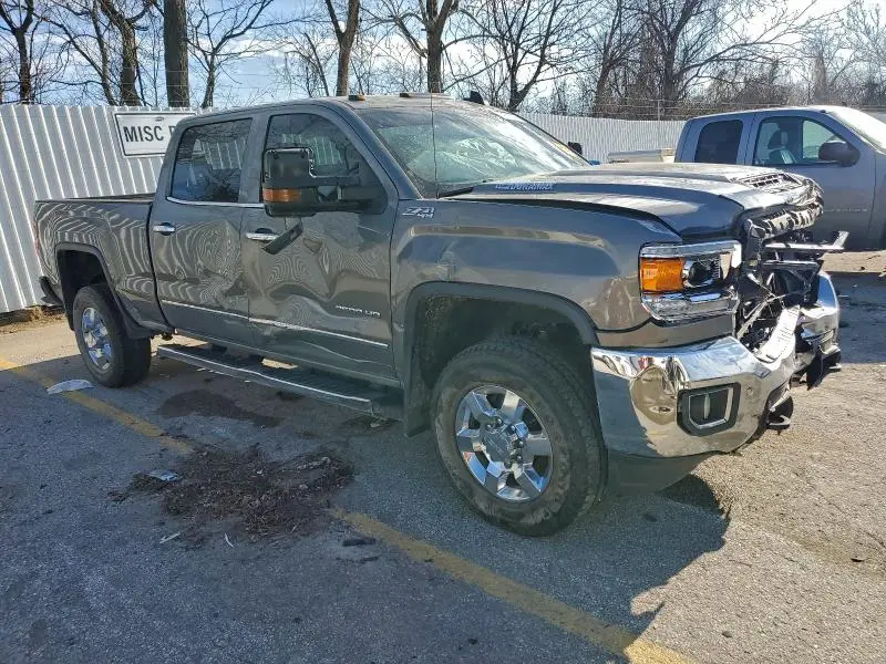 2017 GMC SIERRA K2500 SLT  