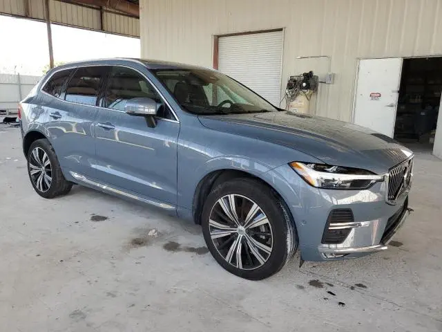 2023 VOLVO XC60 PLUS  