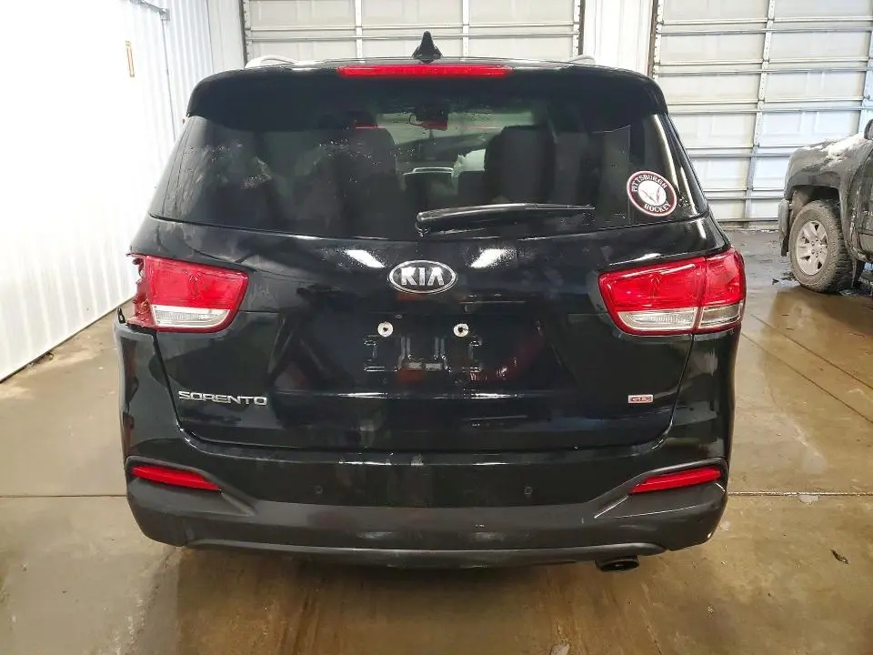 2018 KIA SORENTO LX  